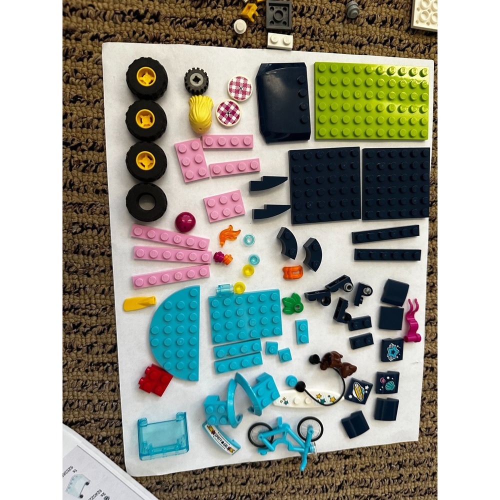 LEGO FRIENDS: Stephanie's Buggy & Trailer (41364) Incomplete Includes Minifig - Picture 2 of 5
